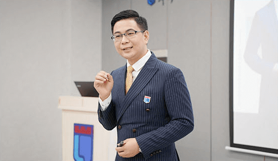 讲解示范口基础也能学